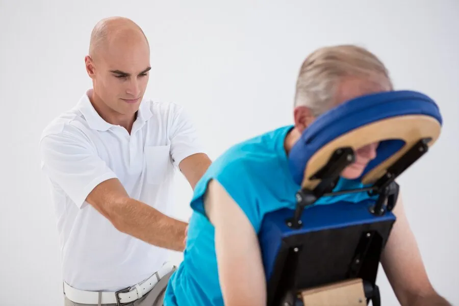 The Benefits of Seeing an Injury Chiropractor for Rehab