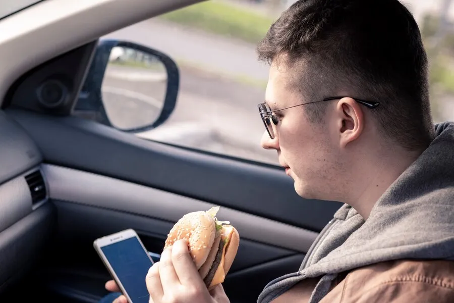 Practical Strategies to Prevent Distracted Driving